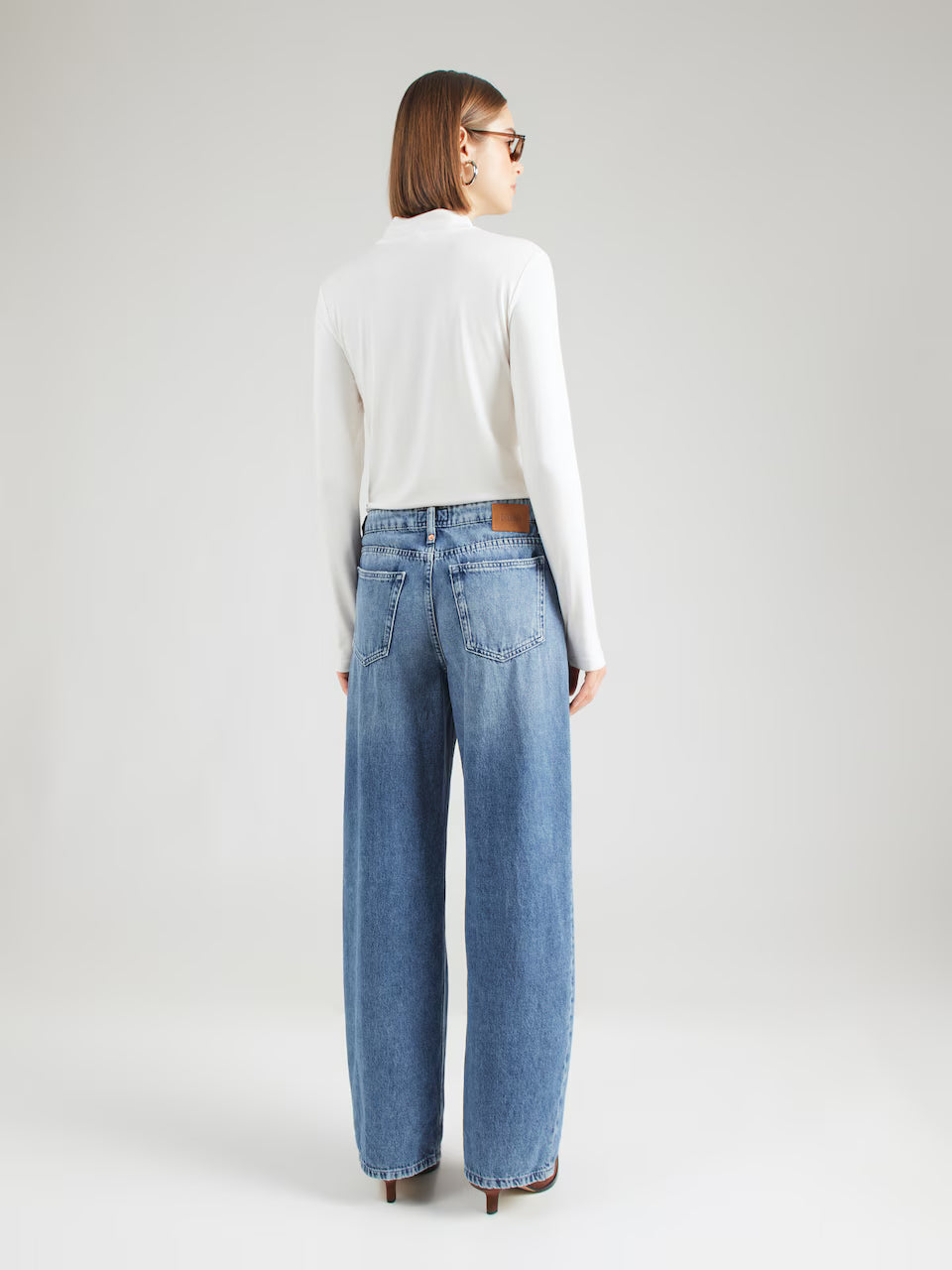 Vaqueros Retro de Corte Recto - Aris Medina